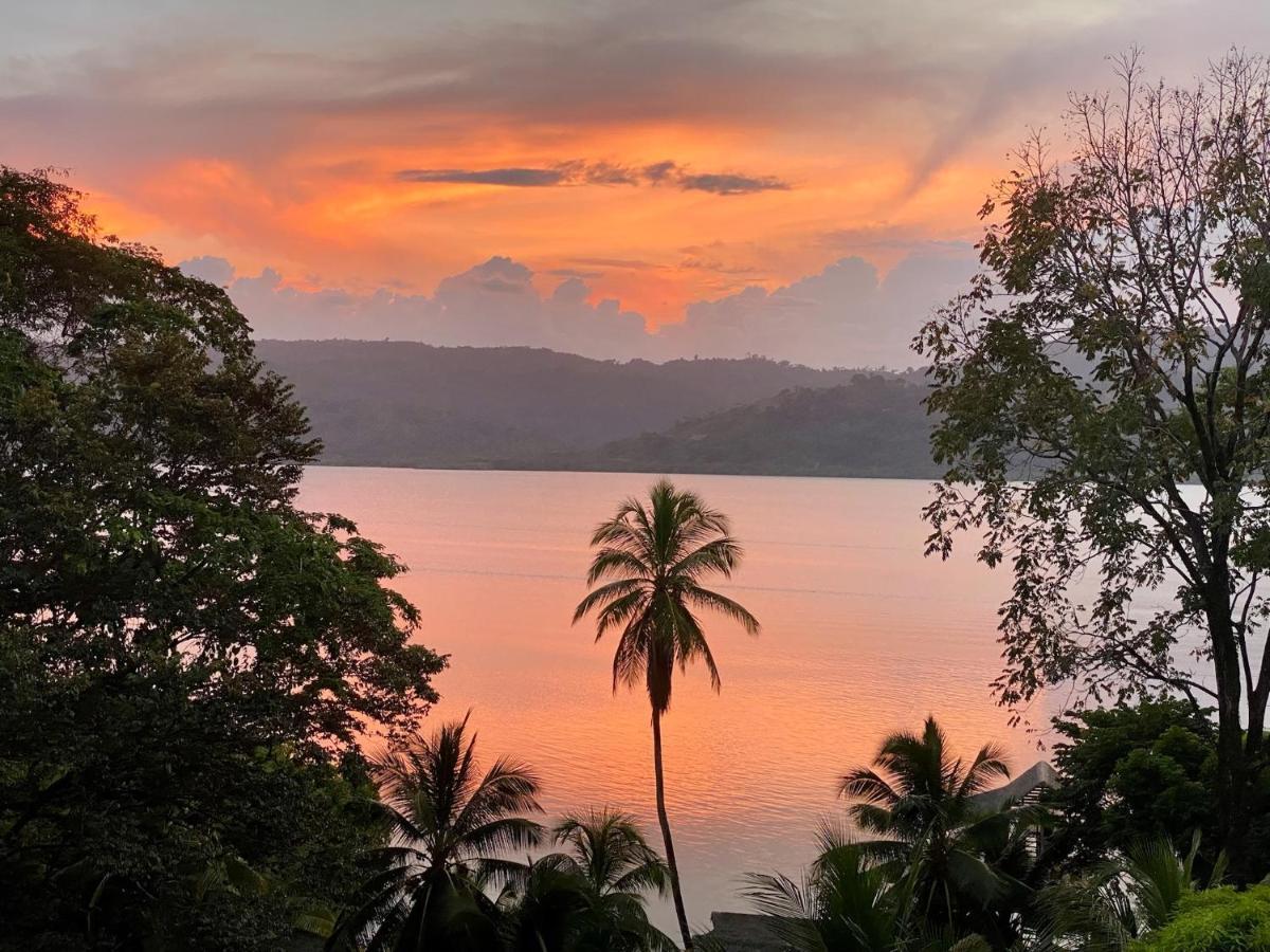 Finca Vela Lodge Бокас-дель-Торо Экстерьер фото